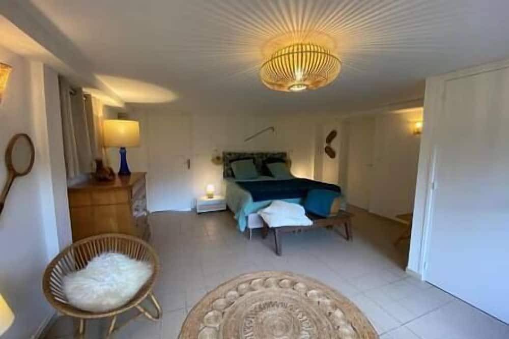 Villa with breathtaking view in Dieulefit, Nyons en omgeving