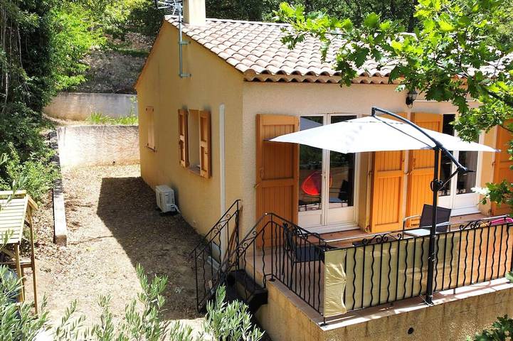 Villa pour 6 personnes, avec balcon et jardin dans les Gorges du Verdon