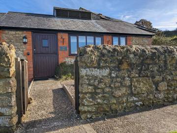 Log Cabin for 2 People in West Dorset Heritage Coast, South West England, Photo 1