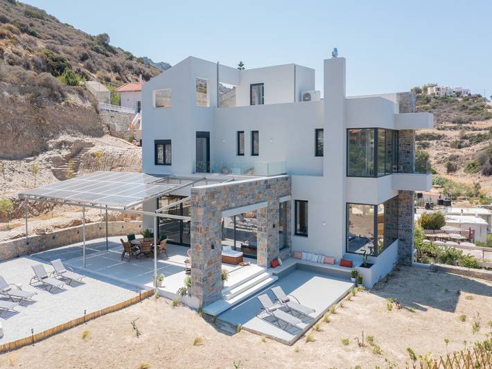 Villa für 6 Personen, mit Garten und Balkon, kinderfreundlich
