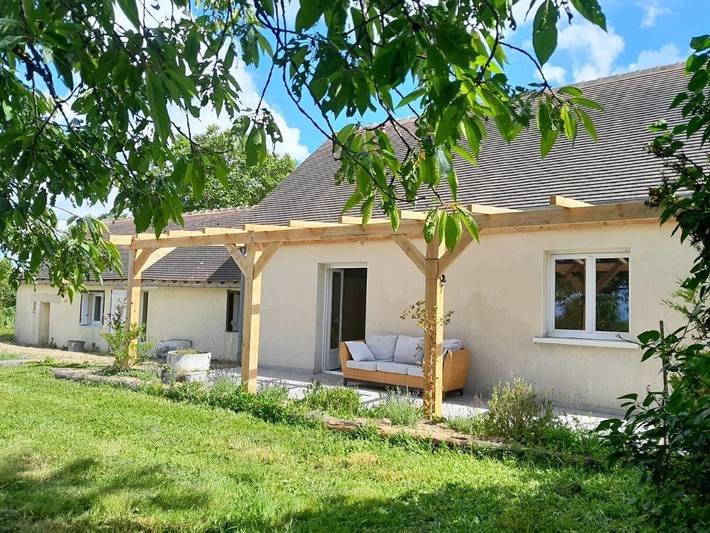 Location de vacances pour 6 personnes, avec vue et terrasse à Lhomme