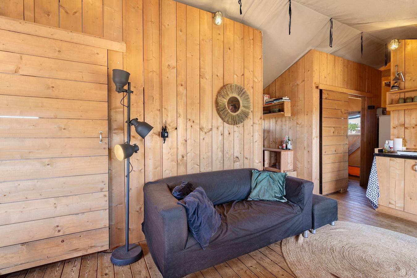 Vakantiehuis 'Ashanti Luxury Safari Tent' met balkon en wifi in Lavalade, Périgord Pourpre