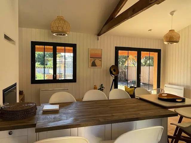 Cerca de la hermosa casa del lago con piscina privada para 7 personas in Lac de Lacanau, Lacanau