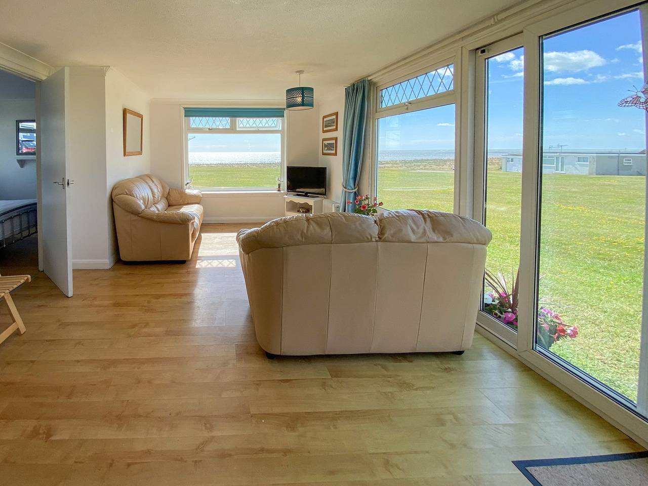 Sea Pearl in Waveney District, Sunrise Coast