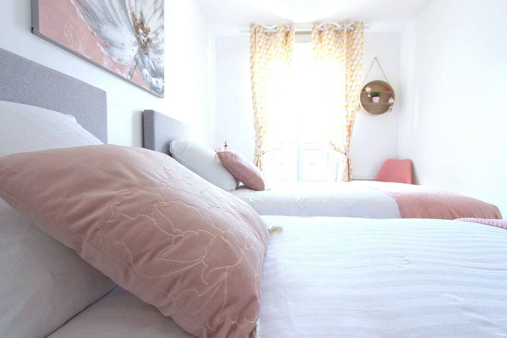 Appartement entier, Bourbon3 ~ Appartement idéal pour 6 voyageurs Val d'Europe Disneyland in Serris, Seine-et-Marne