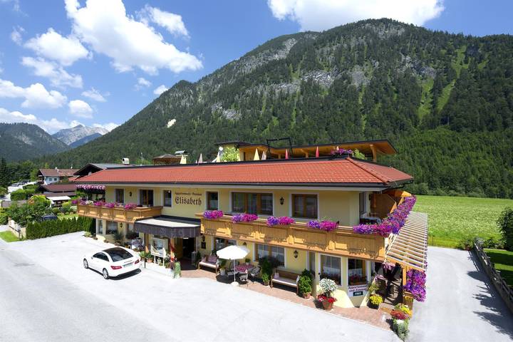 Ferienwohnung für 4 Personen, mit Balkon und Sauna sowie Ausblick am Achensee - 2