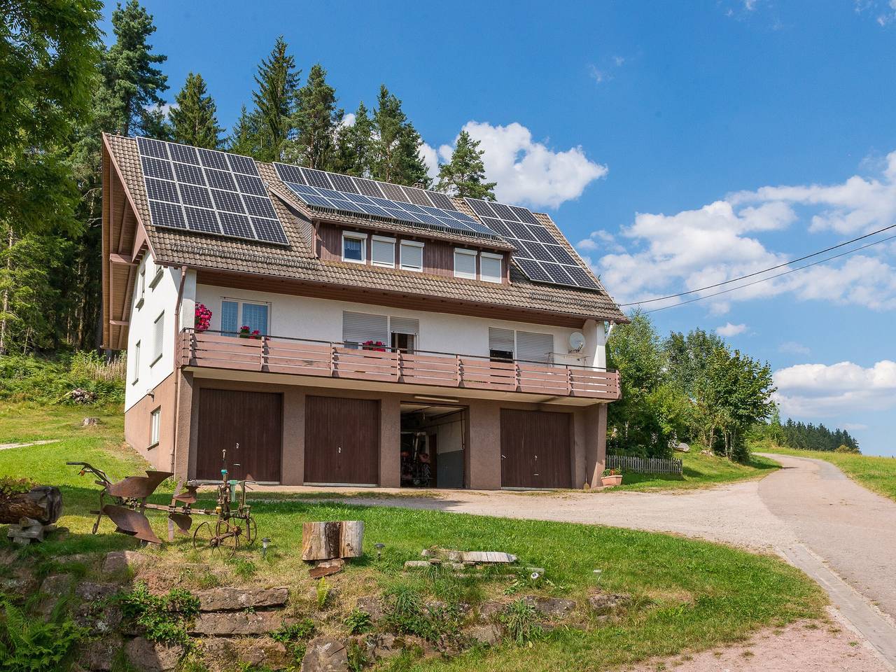 Ganze Wohnung, Ferienwohnung 'Waldblick' mit Bergblick, Gemeinschaftsterrasse und Wi-Fi in Schramberg, Mittlerer Schwarzwald