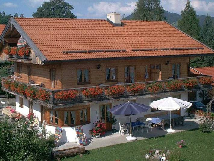 Ferienwohnung für 4 Personen, mit Balkon und Garten in Oberbayern
