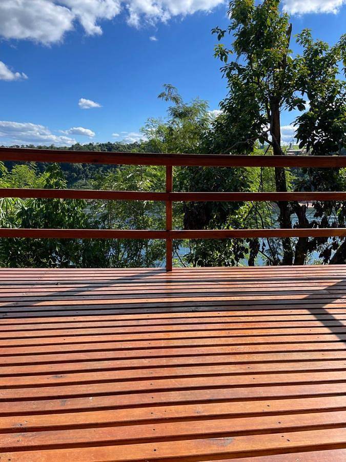 Gîte pour 4 personnes, avec vue ainsi que terrasse et piscine à Puerto Iguazú