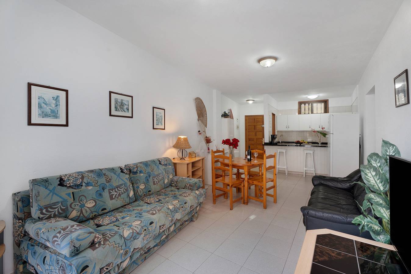 Entire apartment, Vacation Apartment 'Carpediem Playa La Arena' with Sea View, Shared Pool and Wi-Fi in Puerto de Santiago, Santiago del Teide