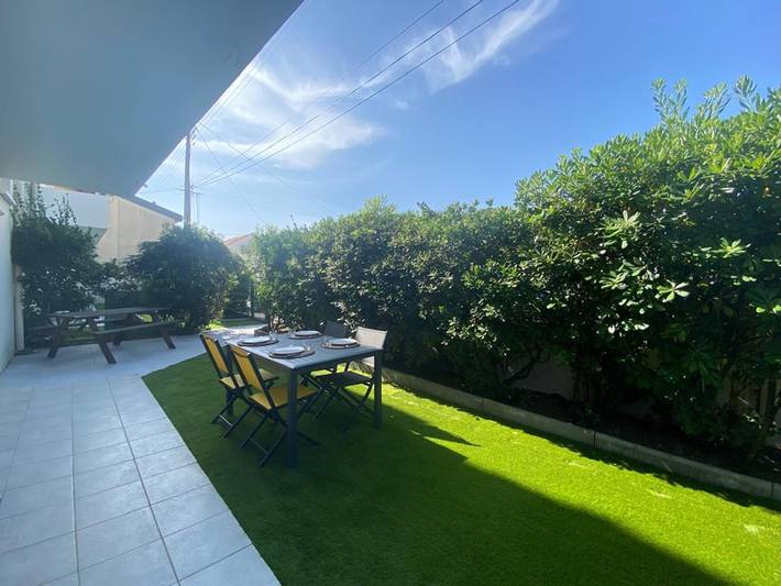 Gîte pour 4 personnes, avec jardin dans Plage De La Savane - 2