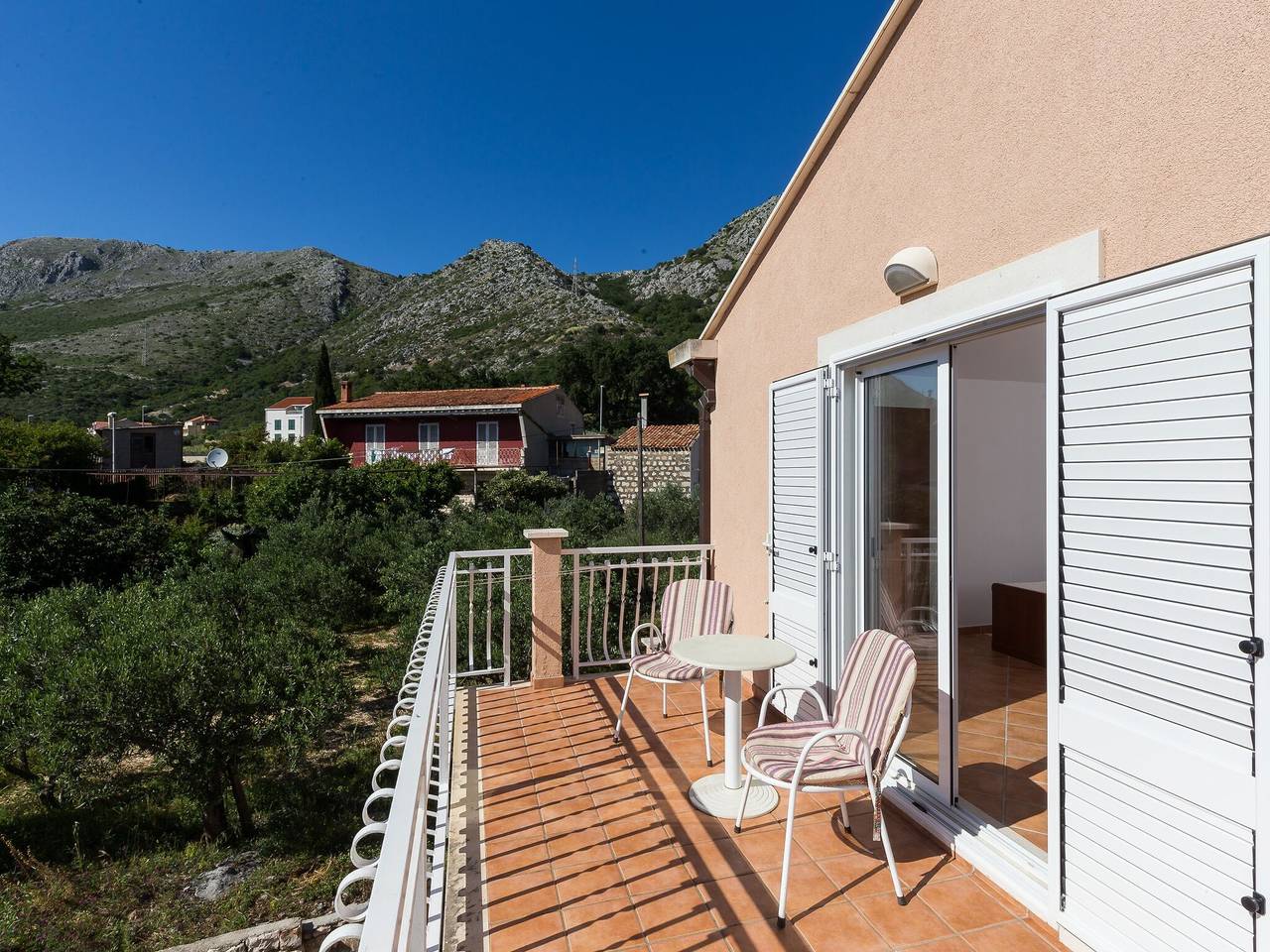 Ganze Wohnung, Villa Dubravka - Superior Studio Apartment with Balcony and Sea View (Apartman 3) in Plat, Dubrovnik-Neretva