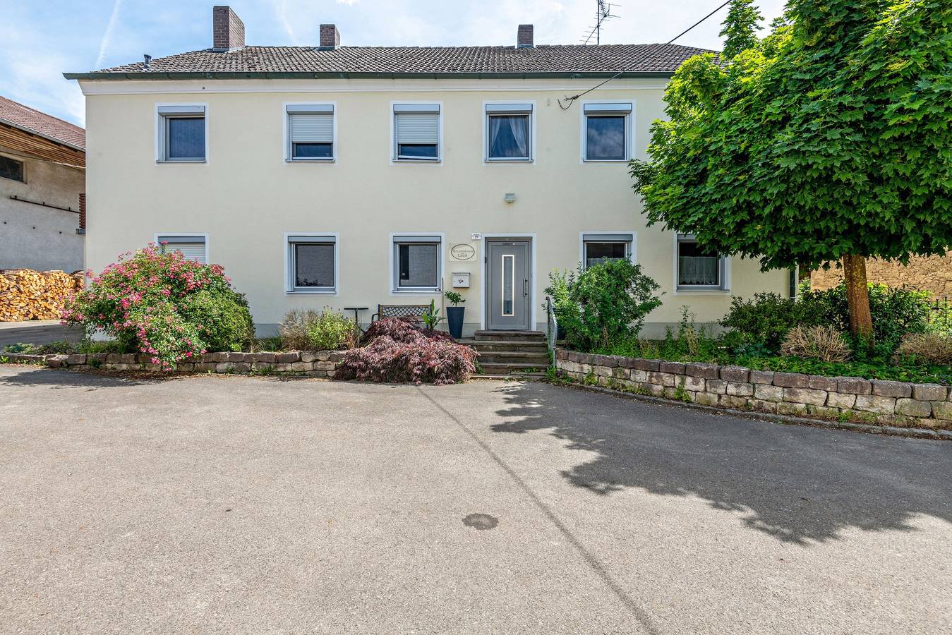 Ferienhaus 'Am Limes' mit privater Terrasse, privatem Garten und Wlan in Altmannstein, Altmühltal