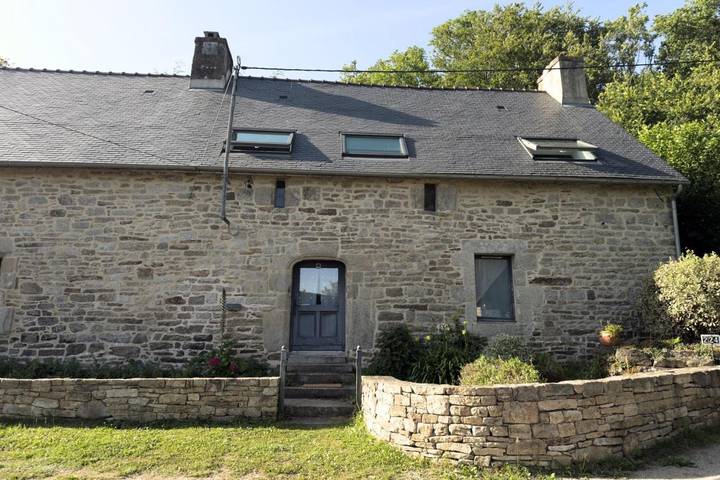 Location de vacances pour 6 personnes, avec Terrasse ainsi que Jardin et Vue dans Bieuzy-Lanvaux