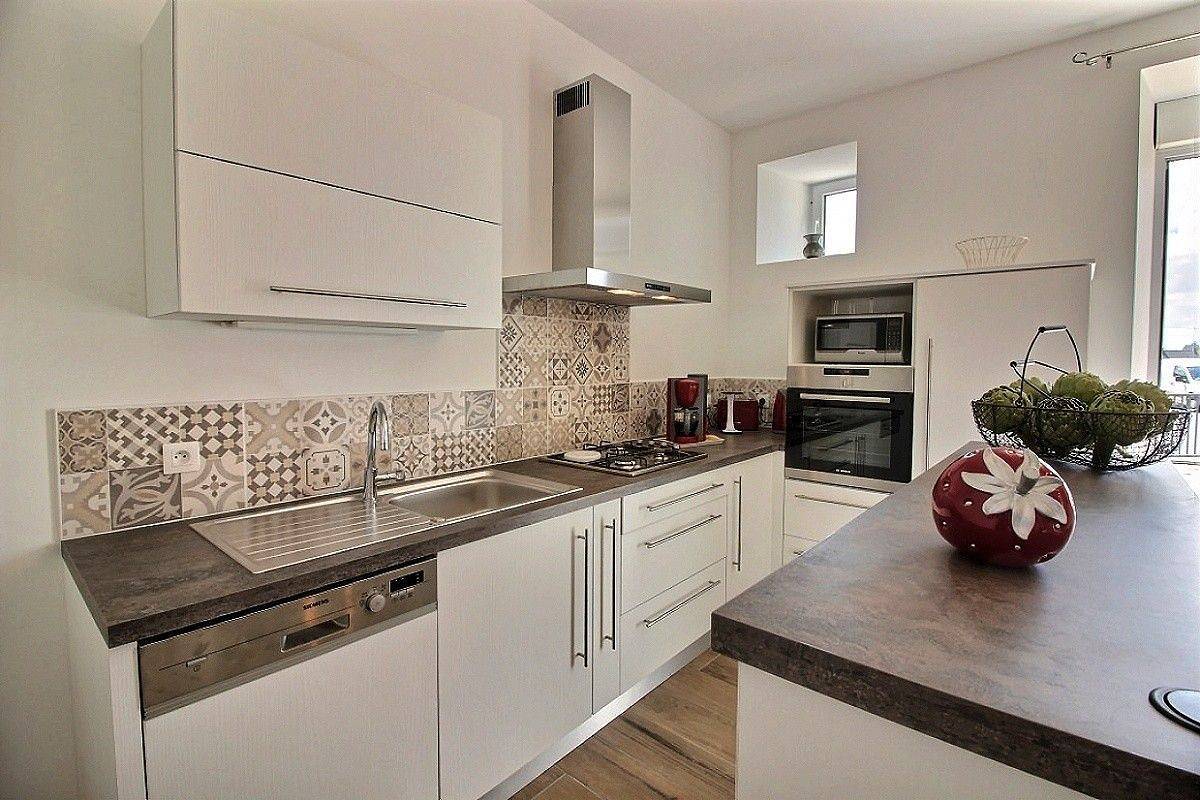 Les Héaux in Kerbors, Rosa Granitküste