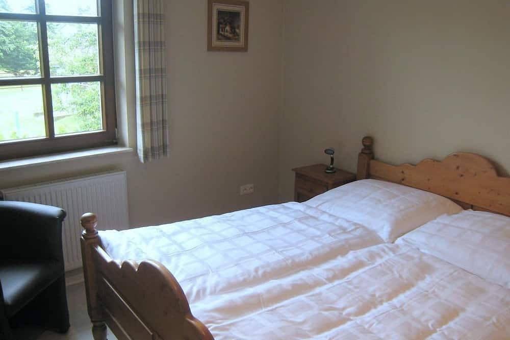 Ganze Wohnung, 4-Bett-Ferienwohnung Gartenblick - Eifelferienhaus Miro in Steffeln, Vulkaneifel
