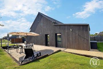 Gîte pour 6 personnes, avec terrasse et jardin à Roz-Landrieux