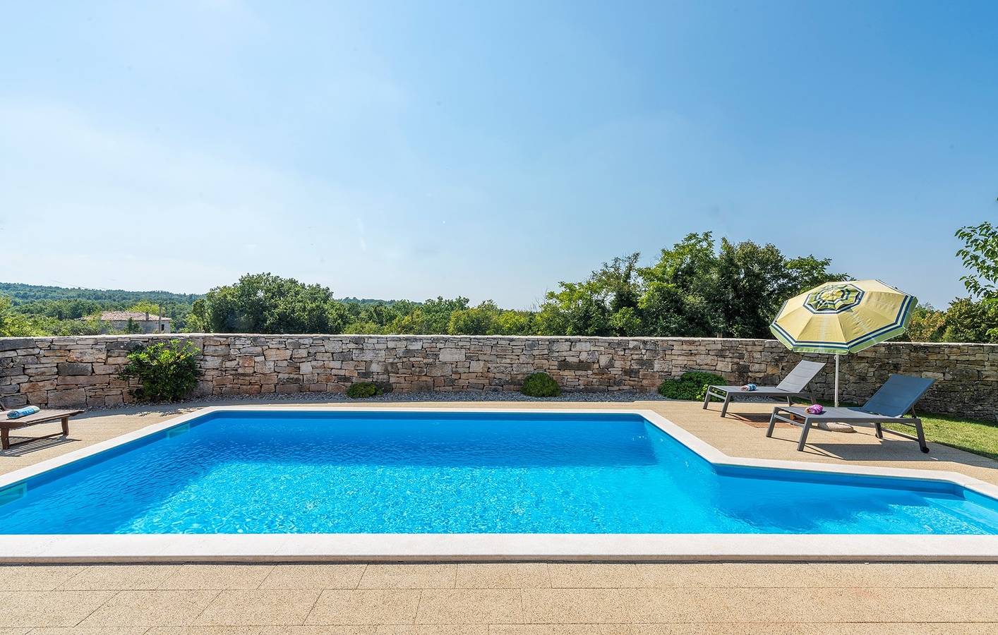 Casa vacanza a Jakovici a partire da 179€ a notte