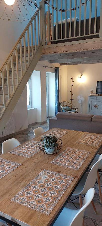 Four-Bedroom House in Nouaillé-Maupertuis, Vienne (France)