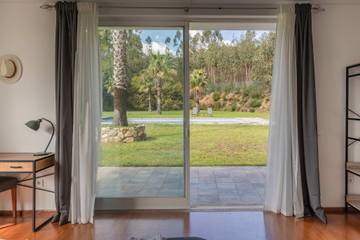 Villa for 8 People in Gondomar, Valbom and Jovim, Northern Portugal, Photo 1