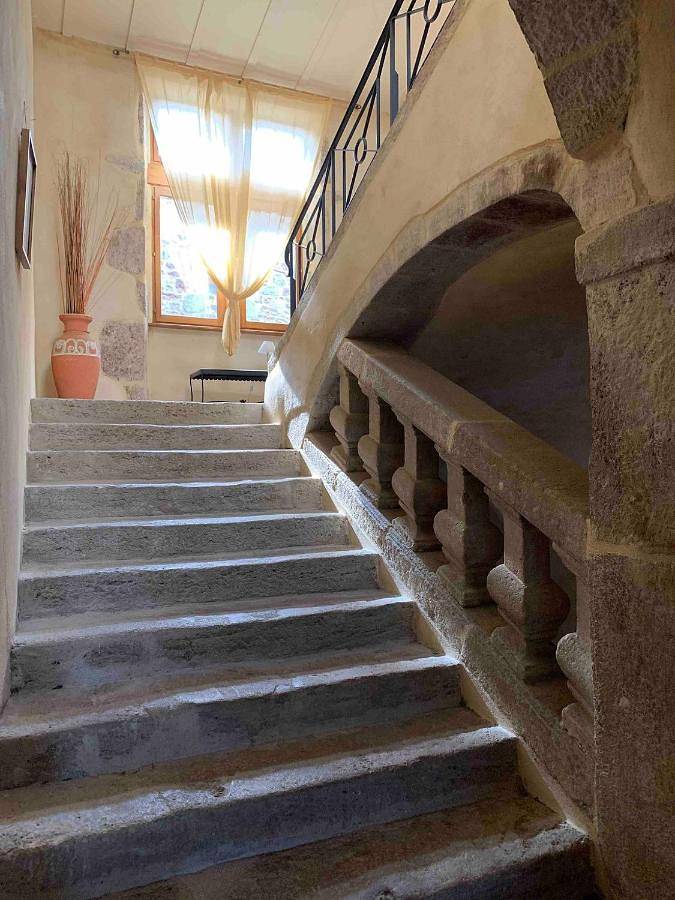 Hôtel pour 2 personnes, avec terrasse et vue à Vinezac - 2