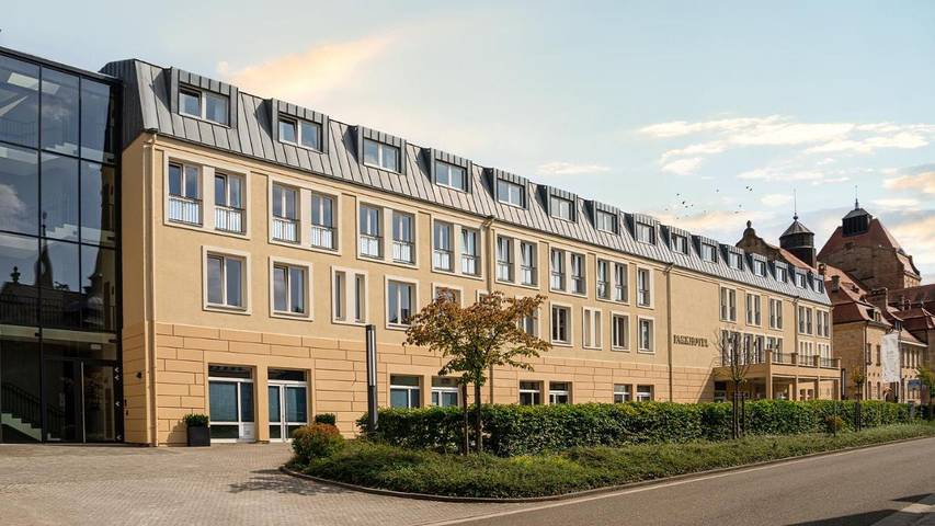 Hotel für 2 Personen, mit Terrasse und Pool sowie Sauna und Ausblick in Landau