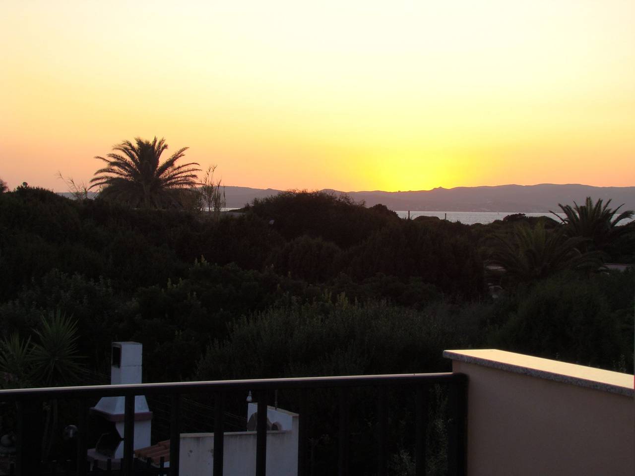 Appartamento intero, Unterkunft mit Terrasse am Meer in Calasetta, Sant'Antioco