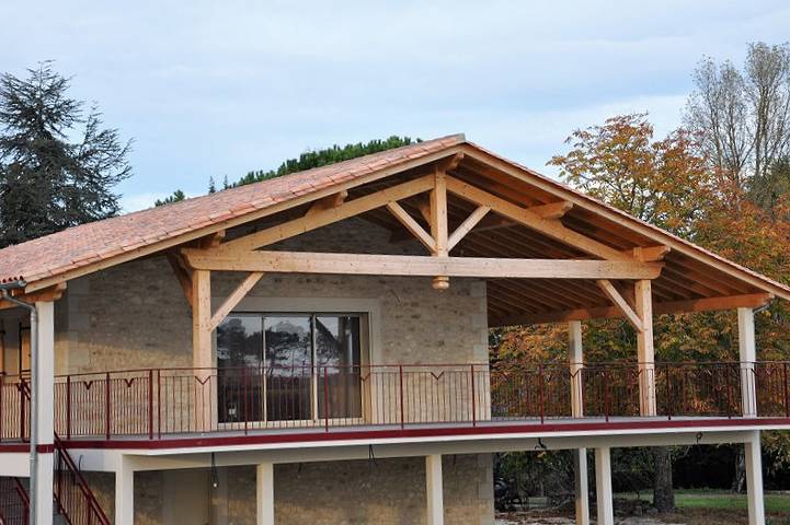 Gîte pour 8 personnes, avec jardin ainsi que piscine et terrasse en Gironde - 2