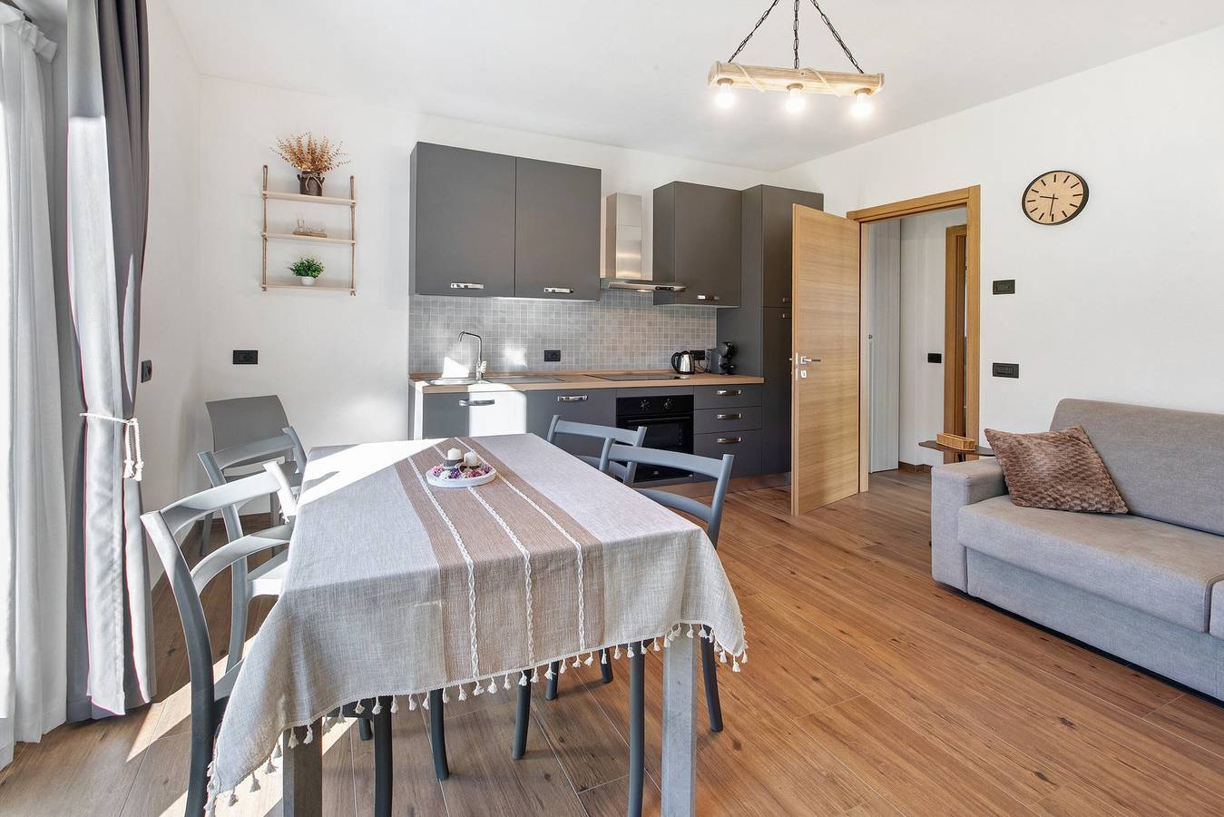 Appartement entier, Appartement 'Val Tort' avec vue sur les montagnes, jardin partagé et Wi-Fi in Livigno, Parc national du Stelvio