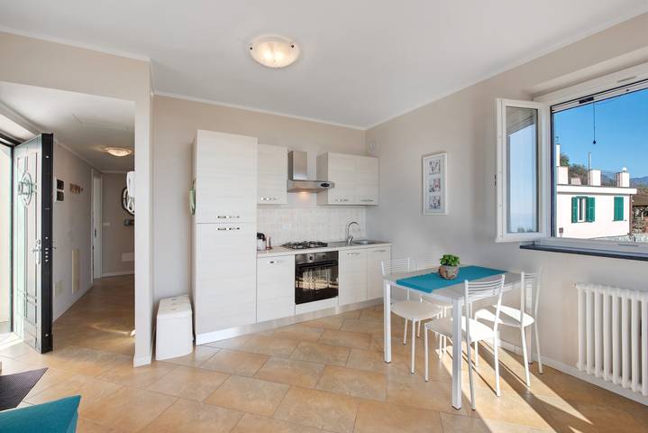Appartamento intero, Appartamento 'Casa Marincanto' con vista mare, terrazza privata e Wi-Fi in Varazze (Città), Varazze
