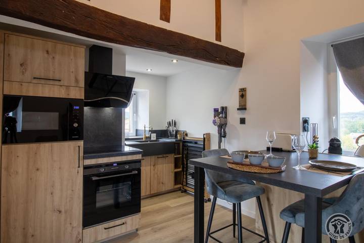 Gîte pour 2 personnes, avec jacuzzi et terrasse, animaux acceptés dans l' Ariège - 2