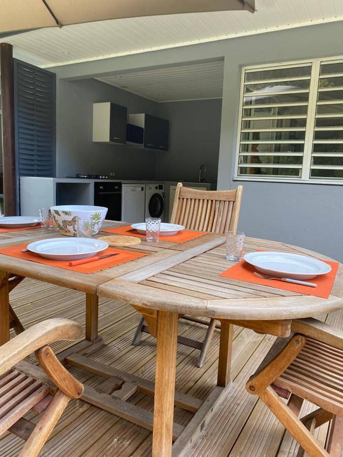 Gîte pour 4 personnes, avec piscine ainsi que jardin et vue dans Plage de Folle Anse - 2