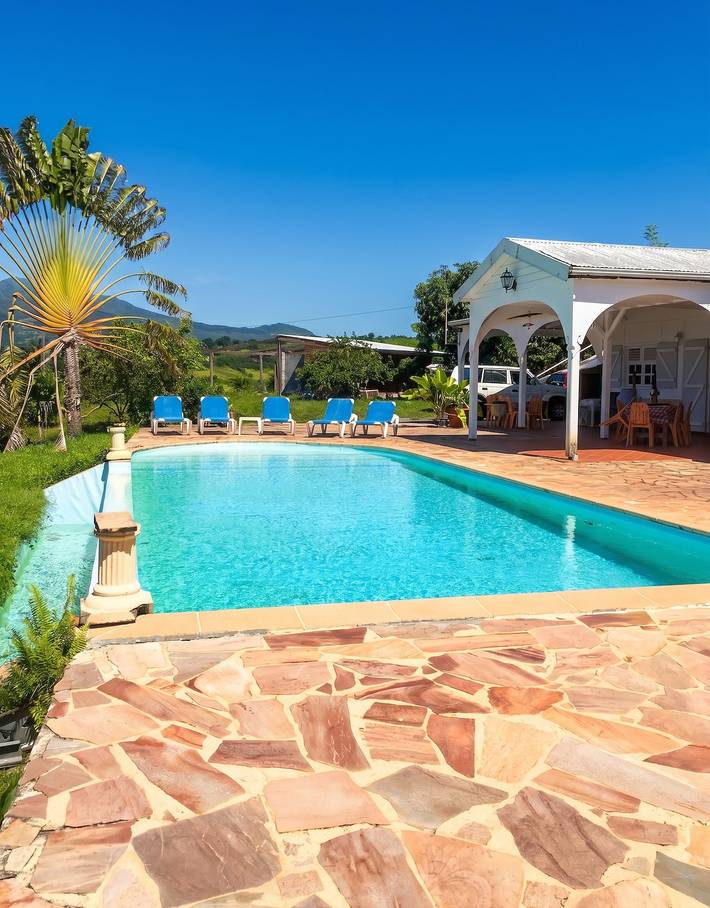 Villa für 6 Personen, mit Terrasse und Pool - 1