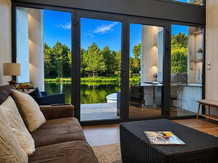 Bateau pour 3 personnes, avec Balcon et Terrasse ainsi que Jardin et Vue sur le lac dans le Morbihan - 3