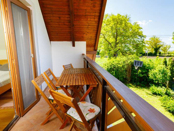 Entire apartment, Nadori 2 in Balatonakali, Balatonfüredi járás