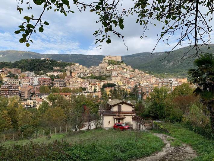 Casa vacanza per 4 persone, con panorama e giardino, con animali domestici a Subiaco