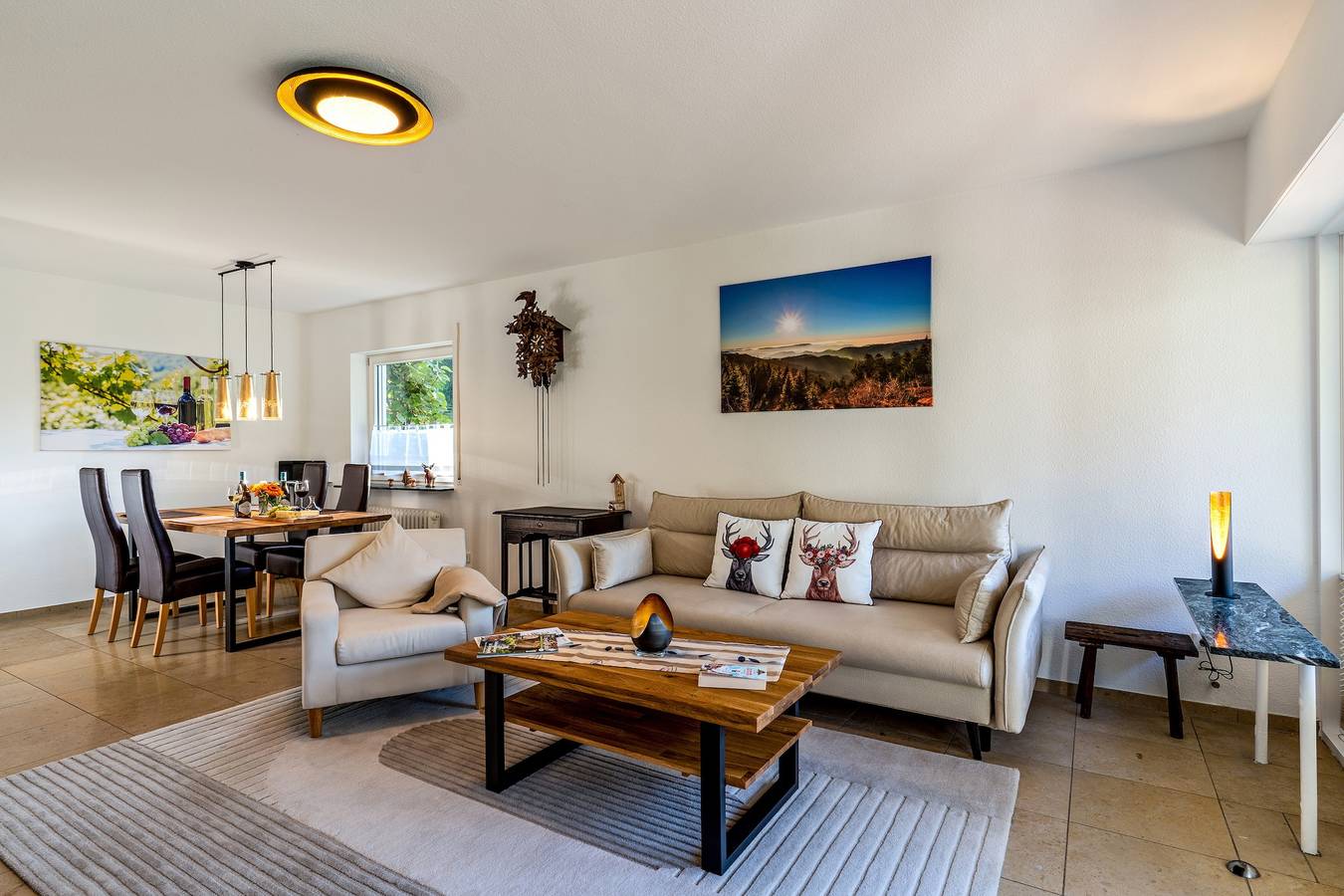 Entire apartment, Apartment 'Ferienwohnung Kuckucksnest' with Mountain View, Private Terrace and Wi-Fi in Lahr, Central Black Forest