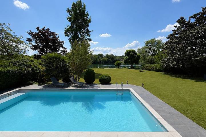 Location de vacances pour 8 personnes dans Nandy