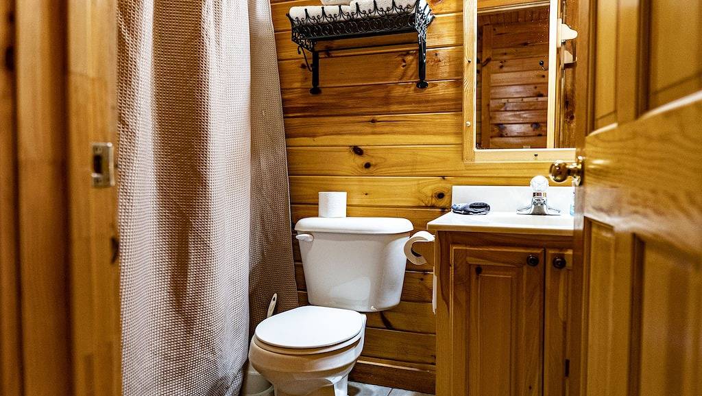 Beste Lage <1 Meile von Pkwy, 4 Master-Suiten, Whirlpool, Wifi, Spielzimmer, Pool in Pigeon Forge, Sevier County