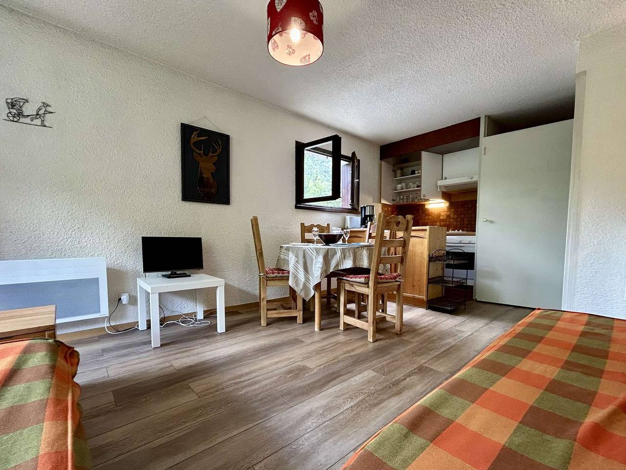 Apartamento entero, Estudio con espacio de montaña, piscina y jardín – La Salle-les-Alpes in La Salle les Alpes, Serre Chevalier
