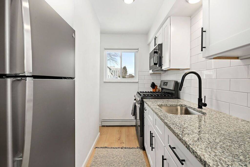 Ganze Wohnung, Spacious 2Br Flat | King Bed | Downtown Mt.Clemens in Mount Clemens, Lake St. Clair