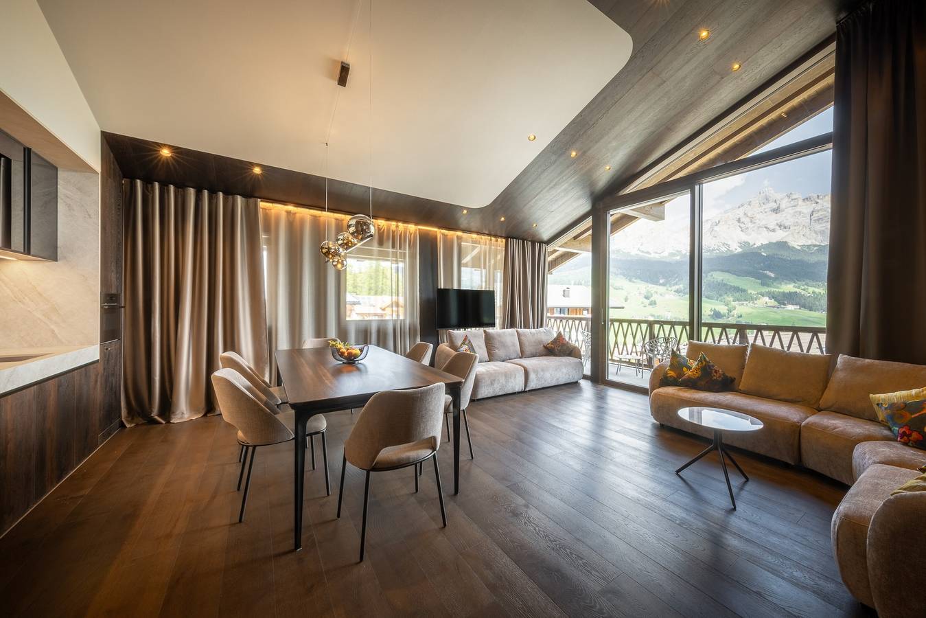 Ganze Wohnung, Suite 1: Spektakulärer 180°-Blick auf die Dolomiten in La Villa, Abtei