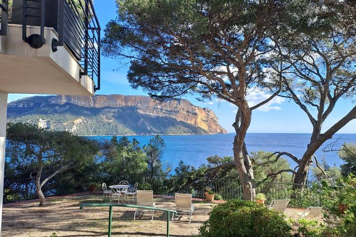 Location de vacances pour 10 personnes, avec terrasse et jardin, adapté aux familles à Cassis - 2