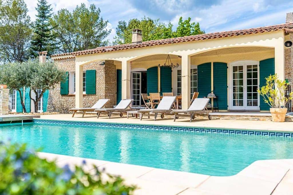 Villa Les Restanques - Piscine et Pétanque in Rougiers, Région de Brignoles