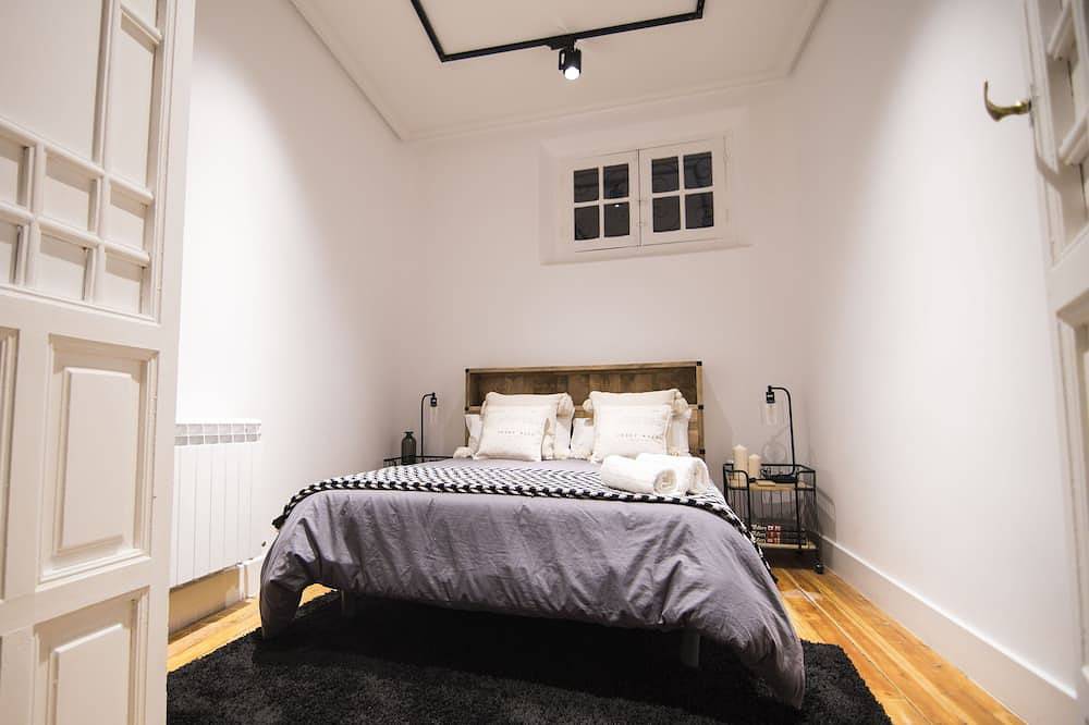 Entire apartment, Beautiful Design Floor In The Center For 6 People in Ávila, Ávila Region