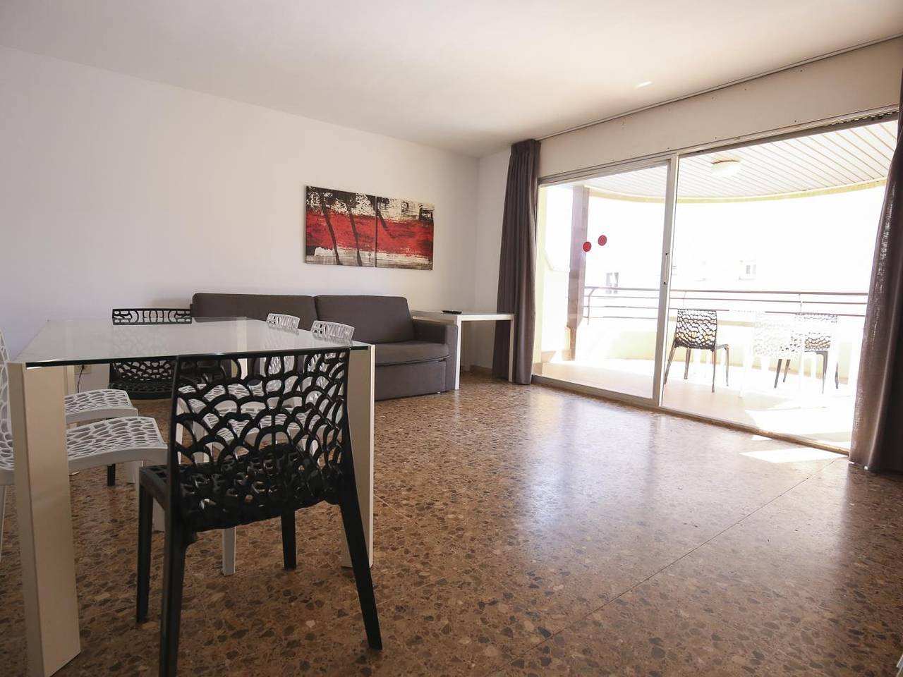 Apartamento vacacional entero, 101-Laresman-Magnifico Y Amplio Apartamento A Tan Solo 2 Minutos De La Playa in Salou, Costa Dorada