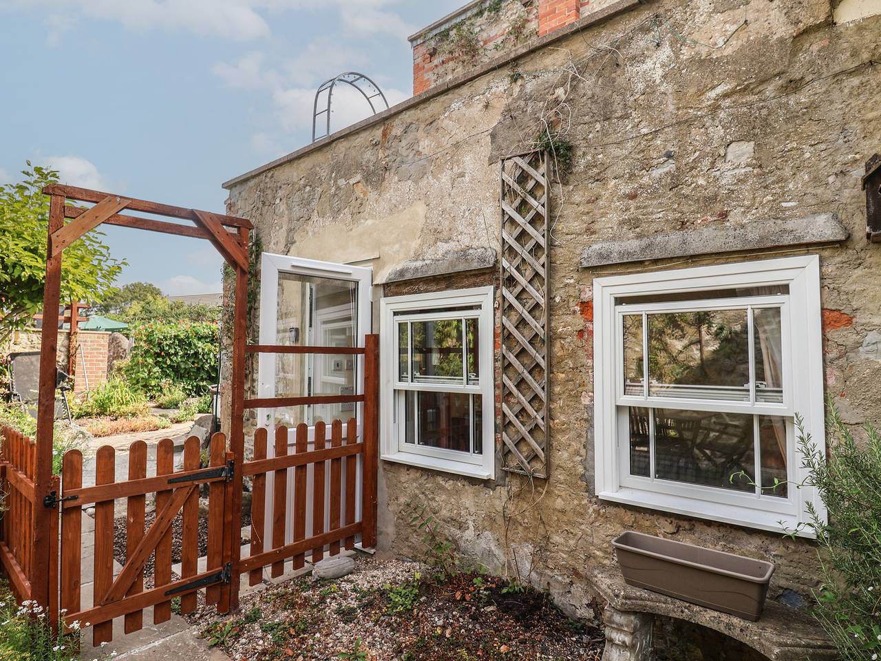 Garden  Studio at Stanley House in Charmouth, Dorset