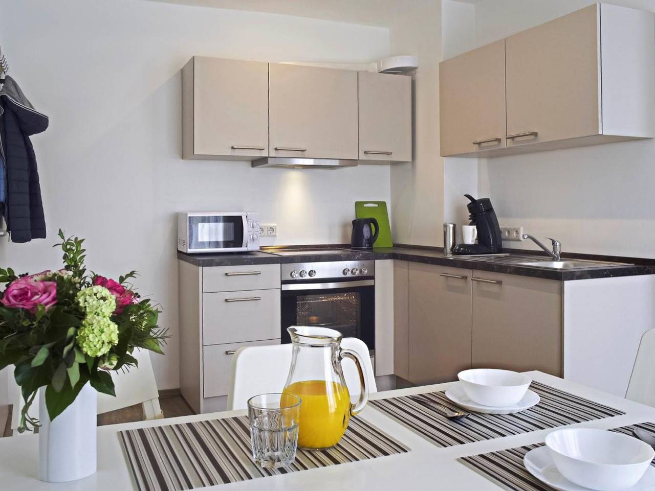 Ganze Ferienwohnung, Ferienwohnung Lippold - Ferienwohnung 1 - 70 qm² Dachgeschoss in Bad Salzuflen, Kreis Lippe