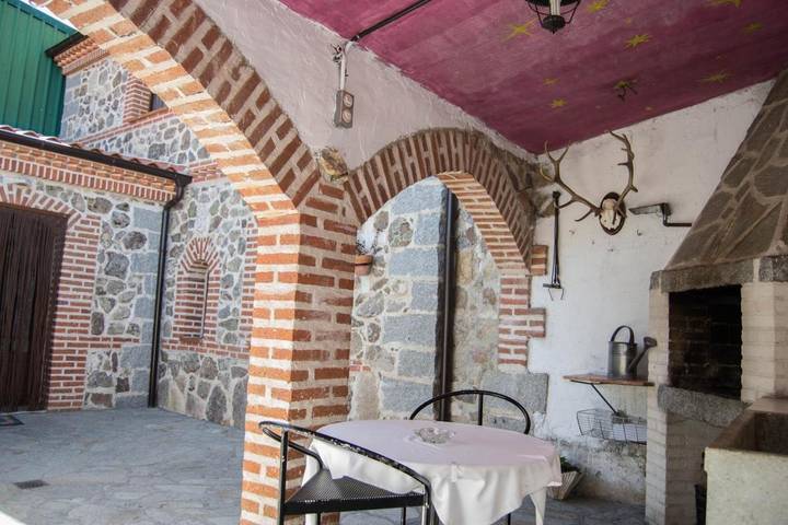 Casa de vacaciones para 11 personas, con jardín y terraza en Comarca de Ávila - 3