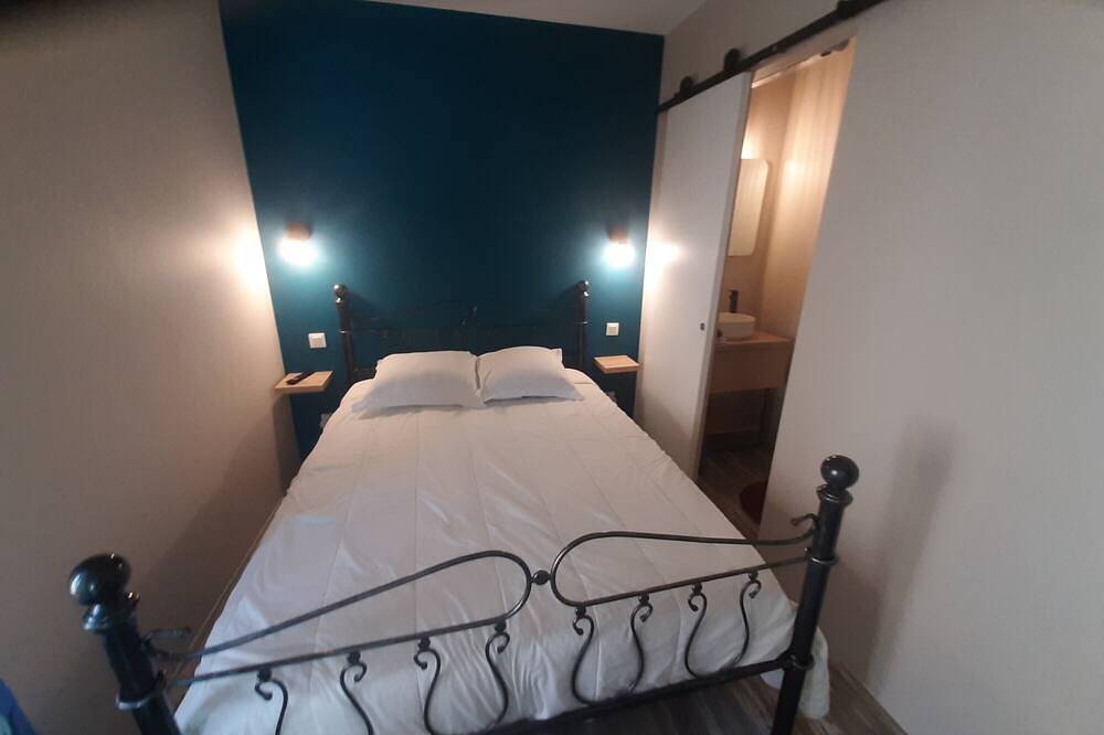 Apartamento entero, Apartamento '107 - T2 Acogedor' con Wi-Fi y Aire Acondicionado in Bourg-Saint-Andéol, Privas